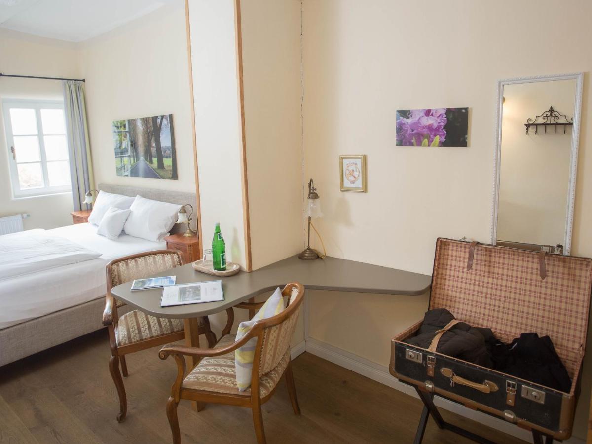 Altstadthotel Treysa Швалмщад Екстериор снимка